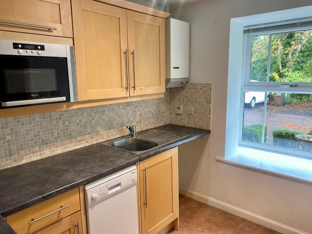 Property photo 3 of 12 5.Jpg