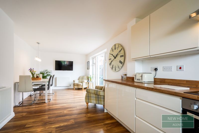 Property photo 3 of 19 Photo 13