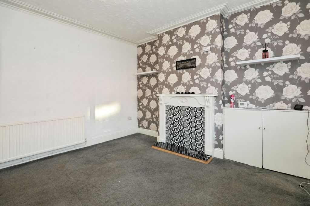 Property photo 3 of 20 Pbox-Img.Jpg