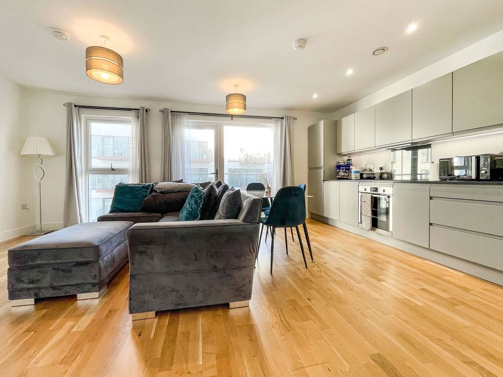 Property photo 2 of 9