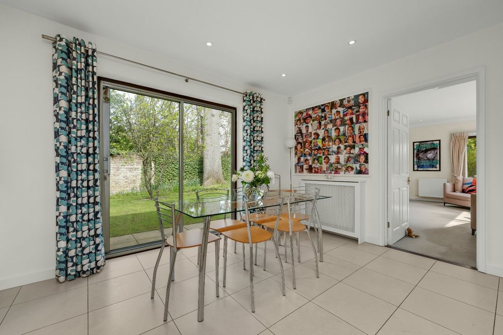 Additional image 8 of 5 bed detached house for saleMartineau Close, Esher, Surrey KT10