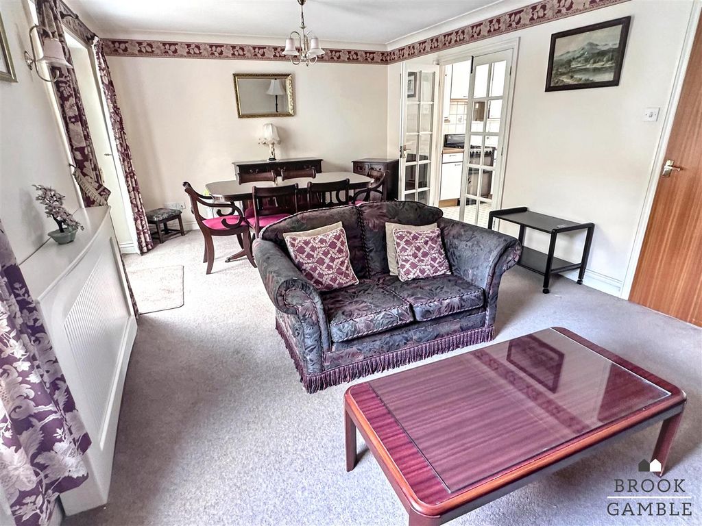 Property photo 2 of 21 01323 438506