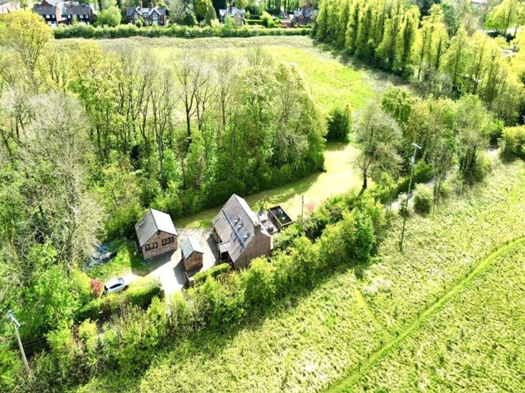 Property photo 3 of 35