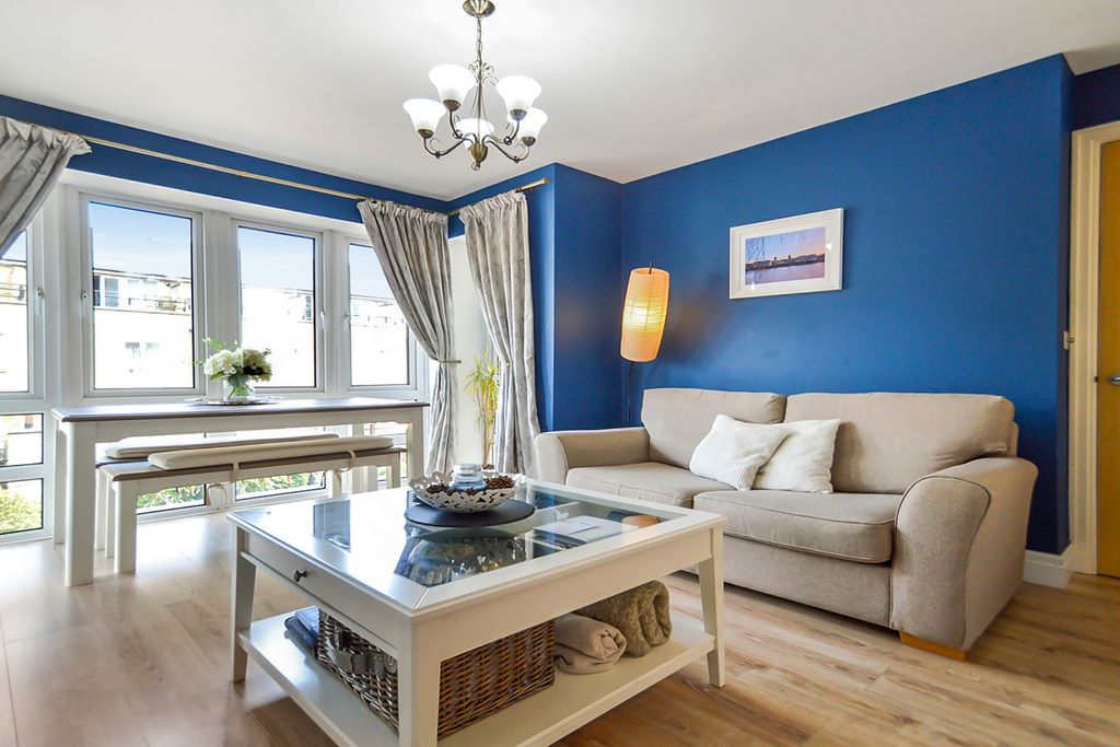 Property photo 3 of 12