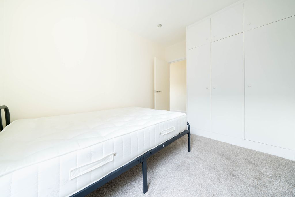 Property photo 3 of 5 Bedroom 