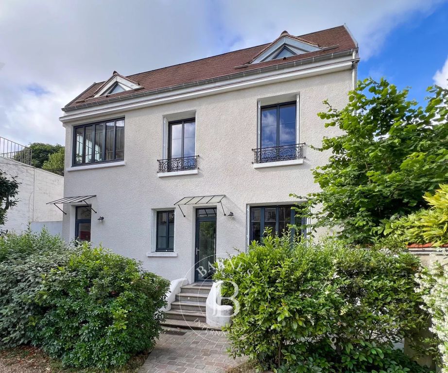 Property photo 1 of 26