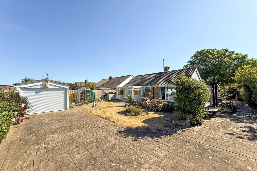 Property photo 2 of 19 Picture No. 18