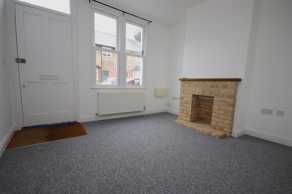 Property photo 2 of 11 Img_8113.Jpg