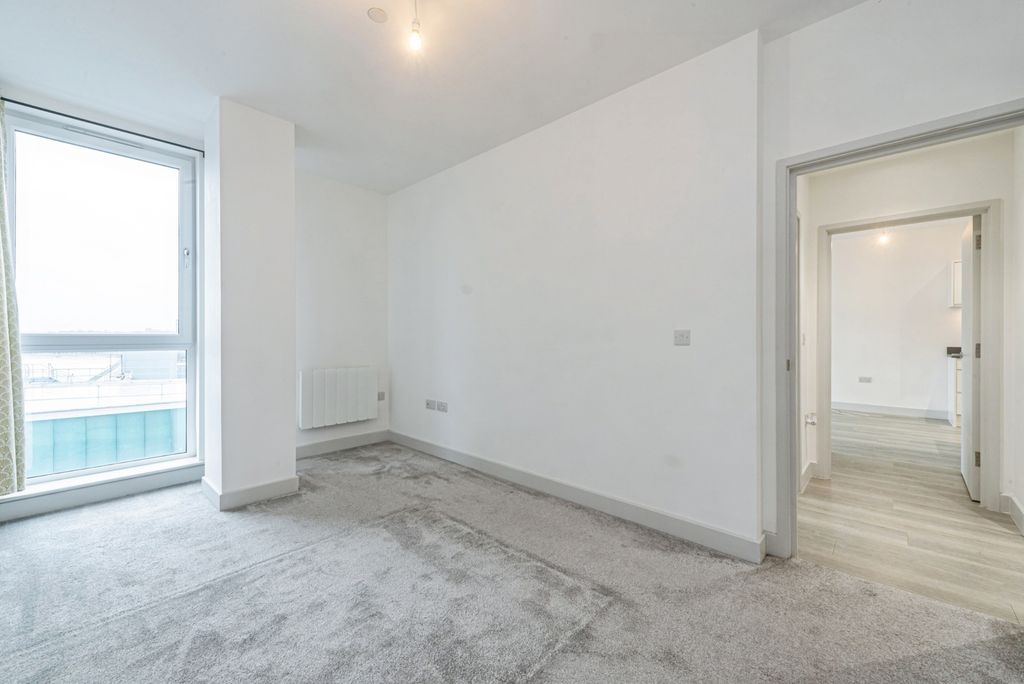 Property photo 2 of 12 Pbox-Img.Jpg