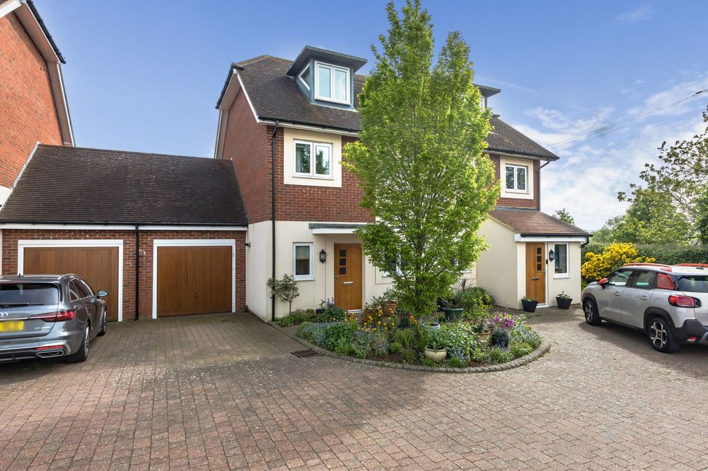 Property photo 1 of 24