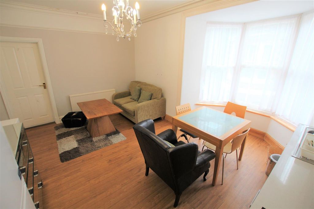 Property photo 1 of 6 P1464 K2.Jpg