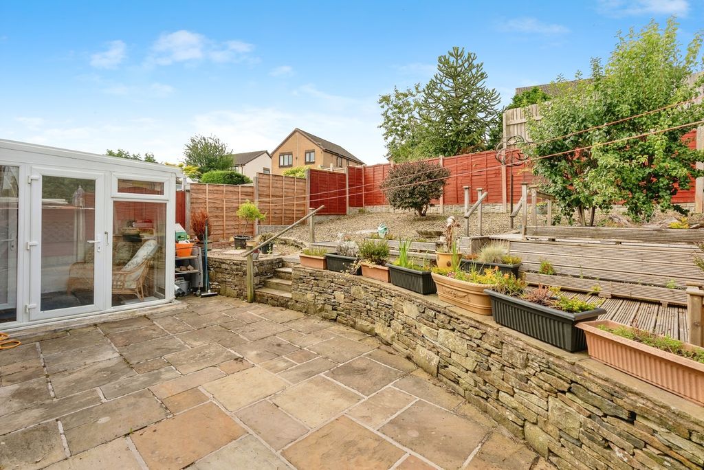 Property photo 2 of 17 Photo