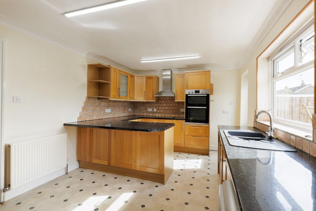 Property photo 3 of 18 Db-52.Jpg