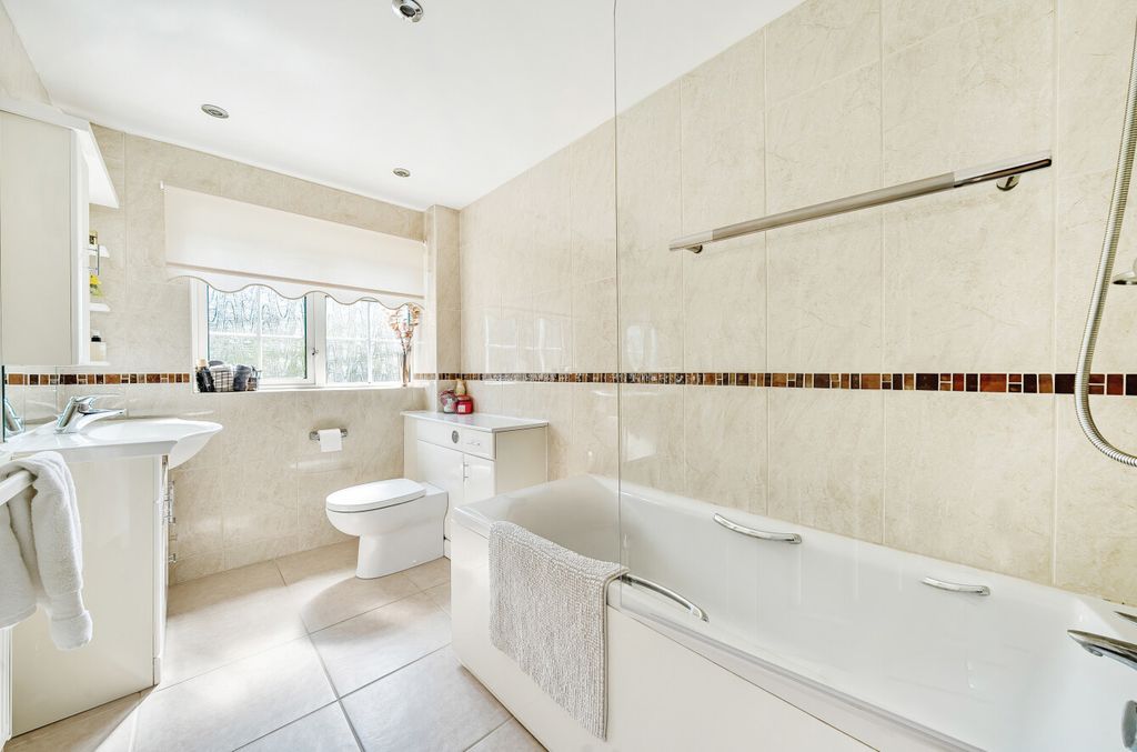 Additional image 16 of 4 bed detached house for saleWalden Avenue, Arborfield, Reading, Berkshire RG2