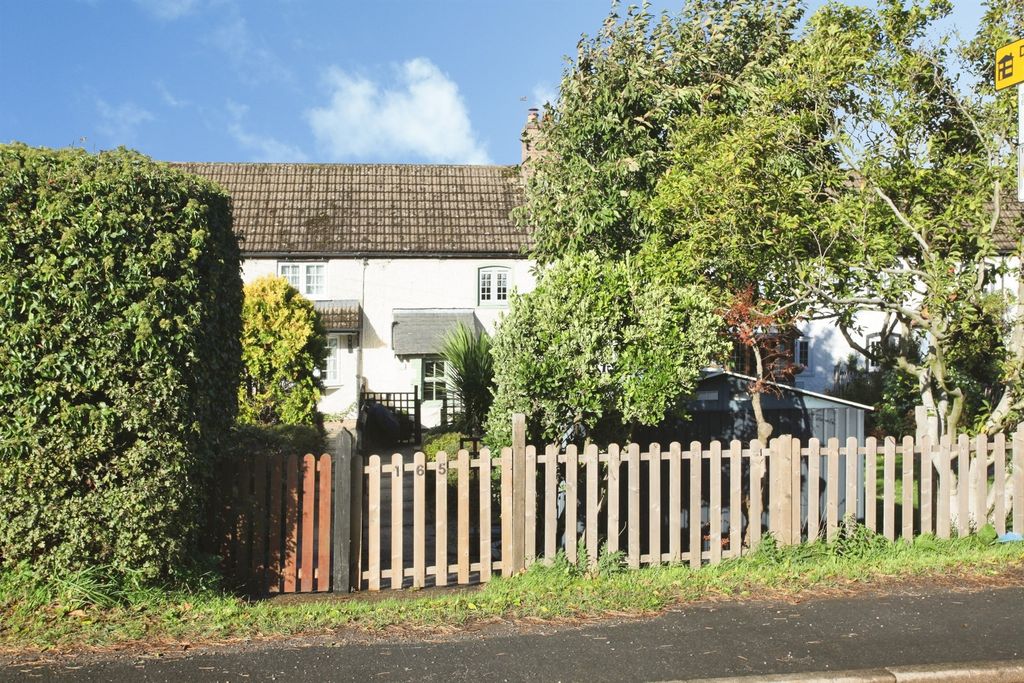Property photo 3 of 25
