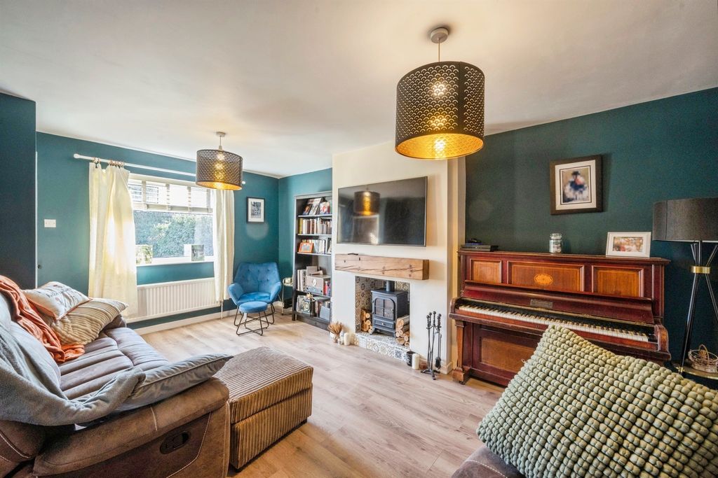 Property photo 2 of 23