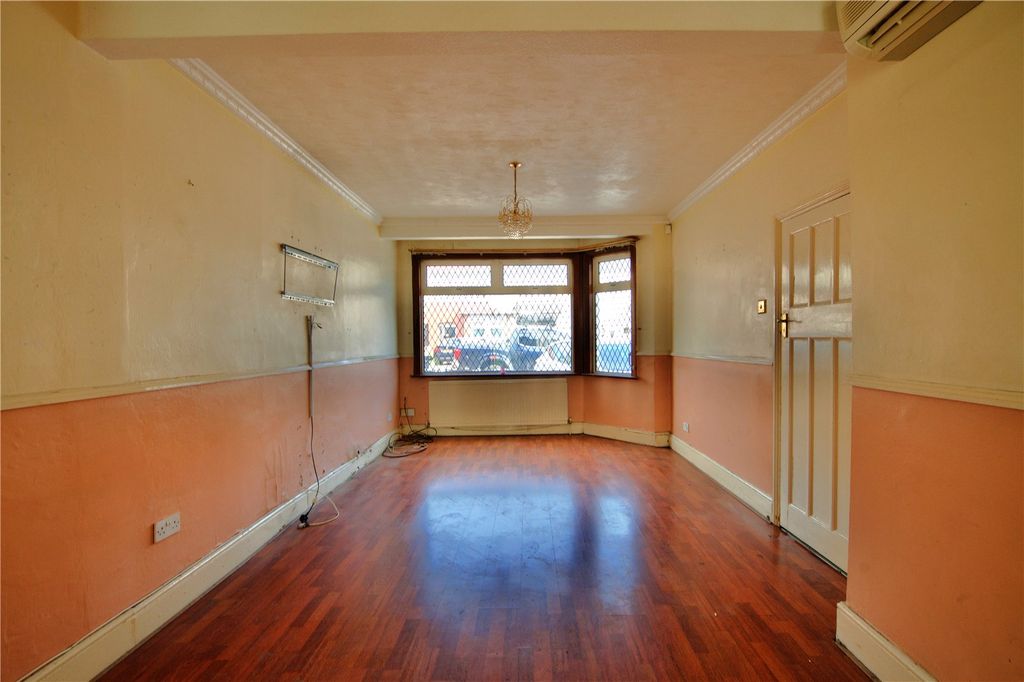 Property photo 2 of 13 Picture No. 02