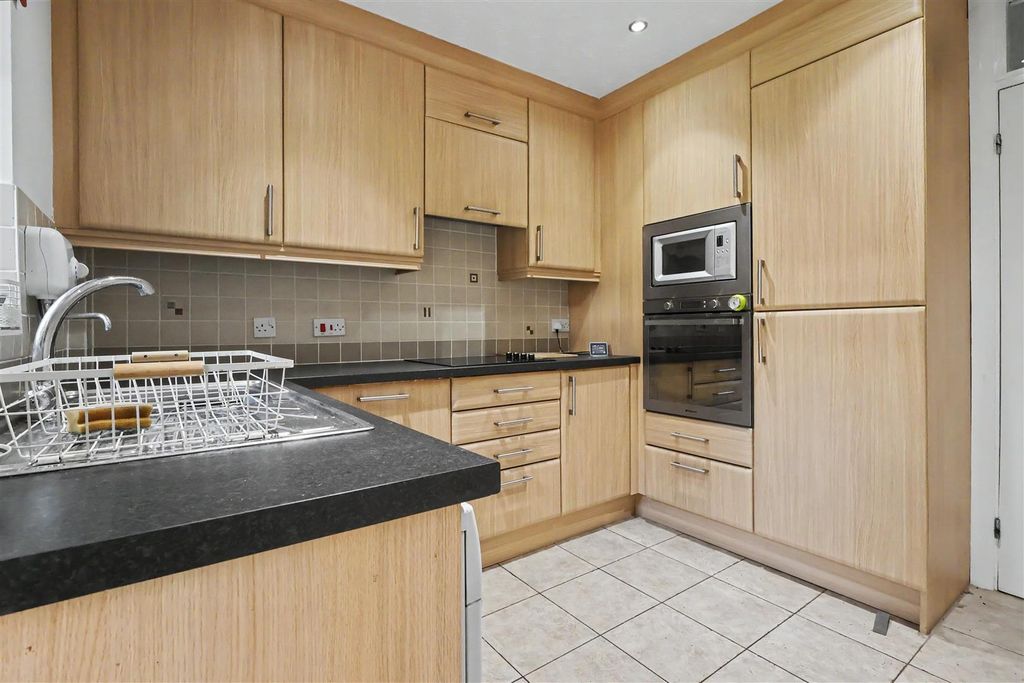 Property photo 3 of 13 Img_5098.Jpg