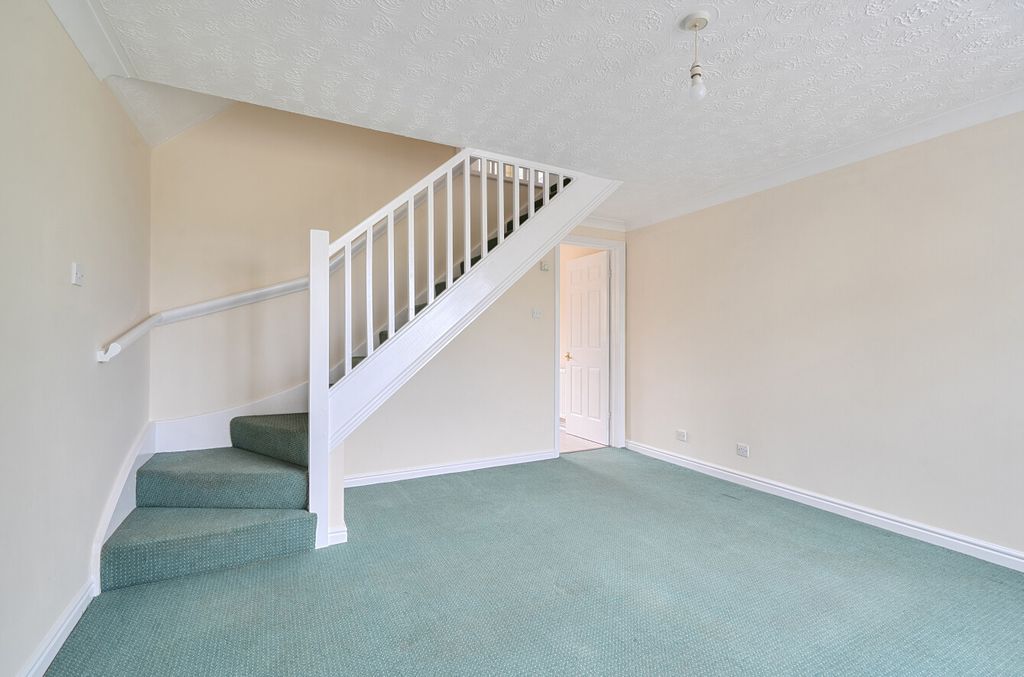 Property photo 3 of 17 1453513-12-69F343...