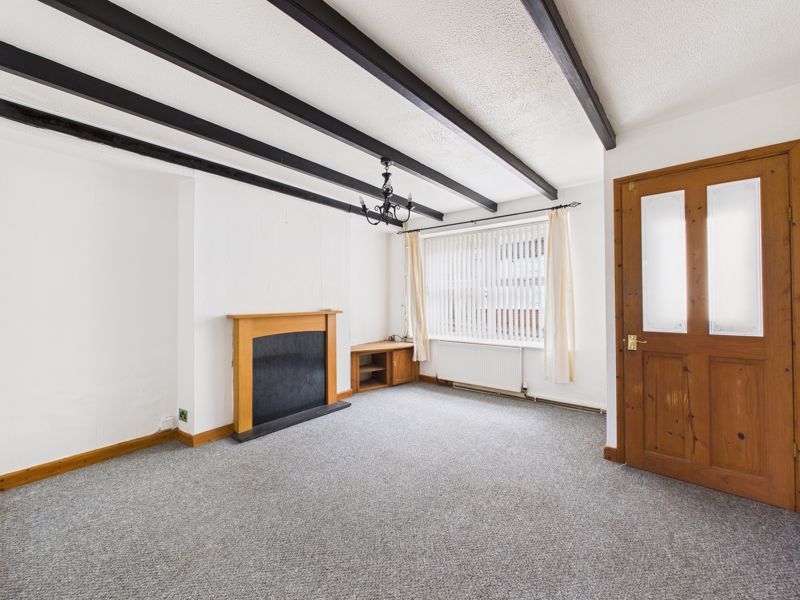 Property photo 3 of 10 Lounge