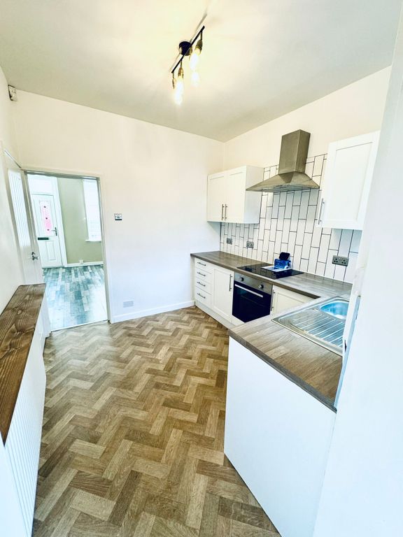Property photo 1 of 15 18 Princess Street, Barnsley, S738Jx