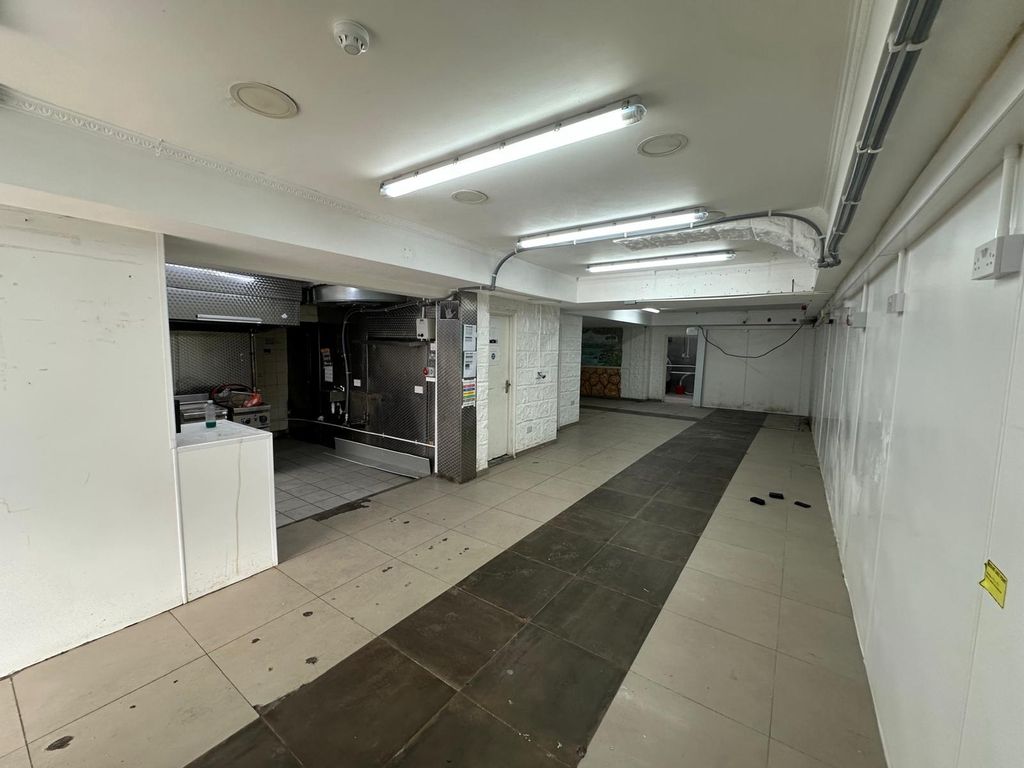 Property photo 1 of 17 Photo 14