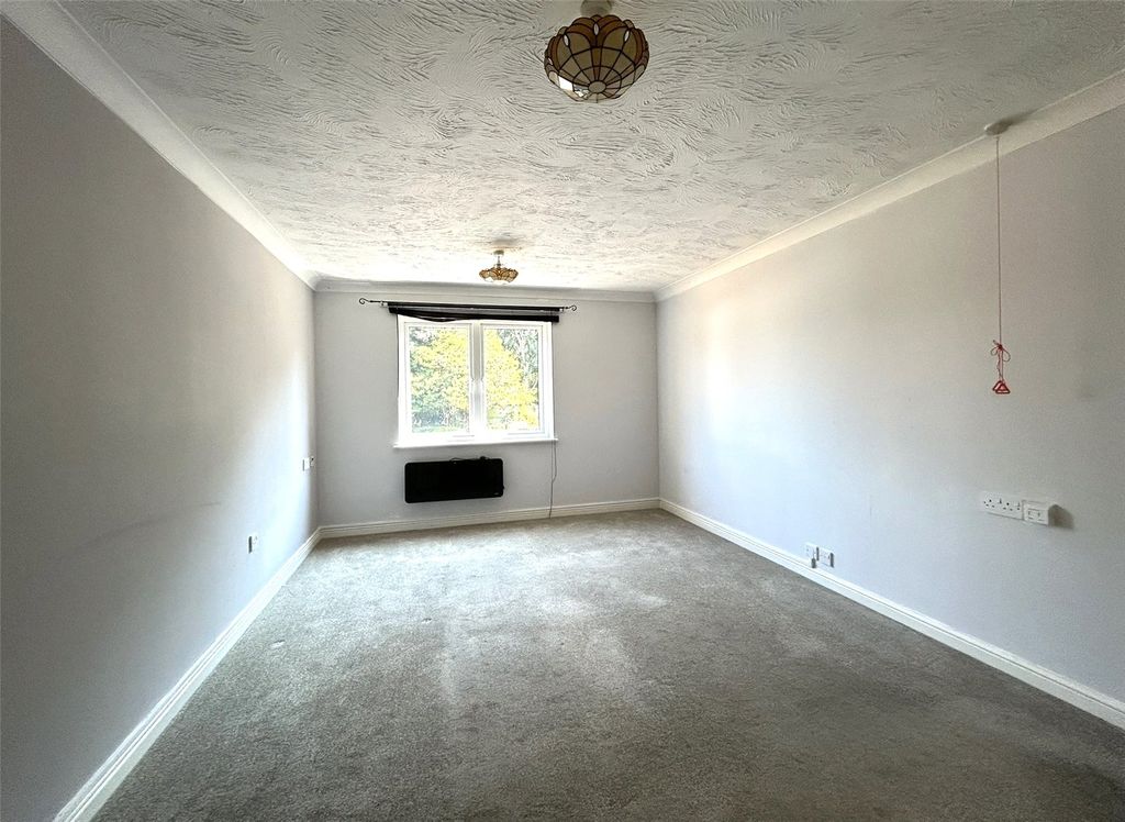 Property photo 3 of 10 Picture No. 09