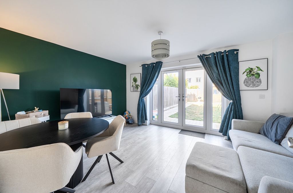 Property photo 3 of 14 1501831-6-6A74Ad2...