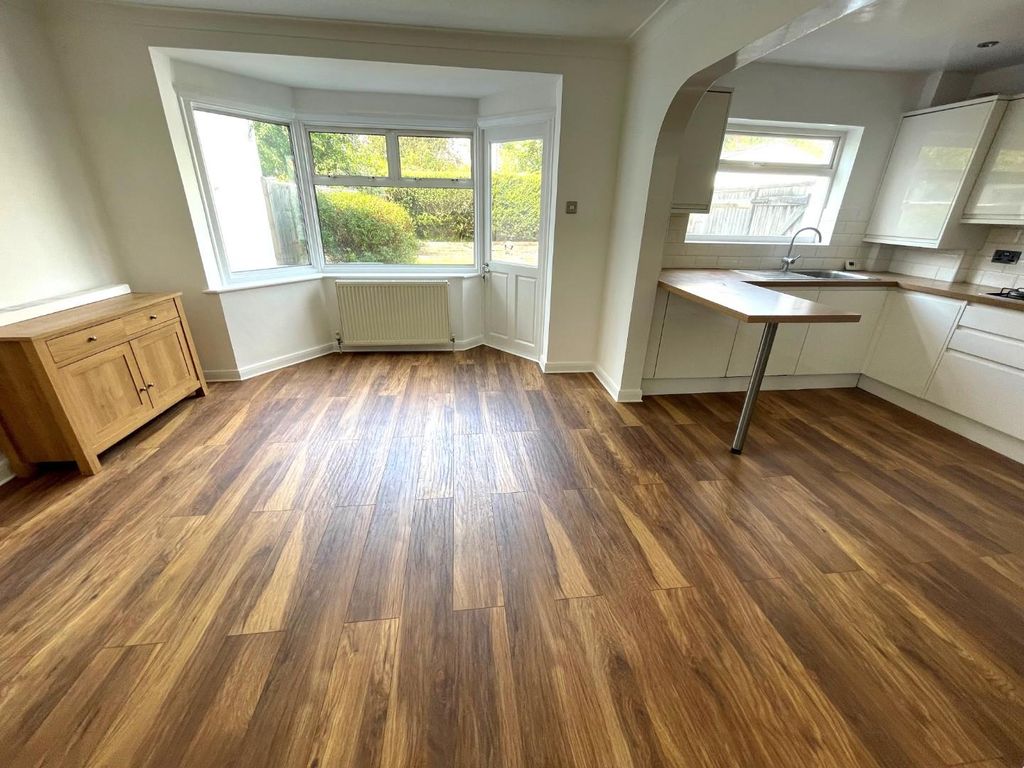 Property photo 3 of 14 Open-Plan.Jpg