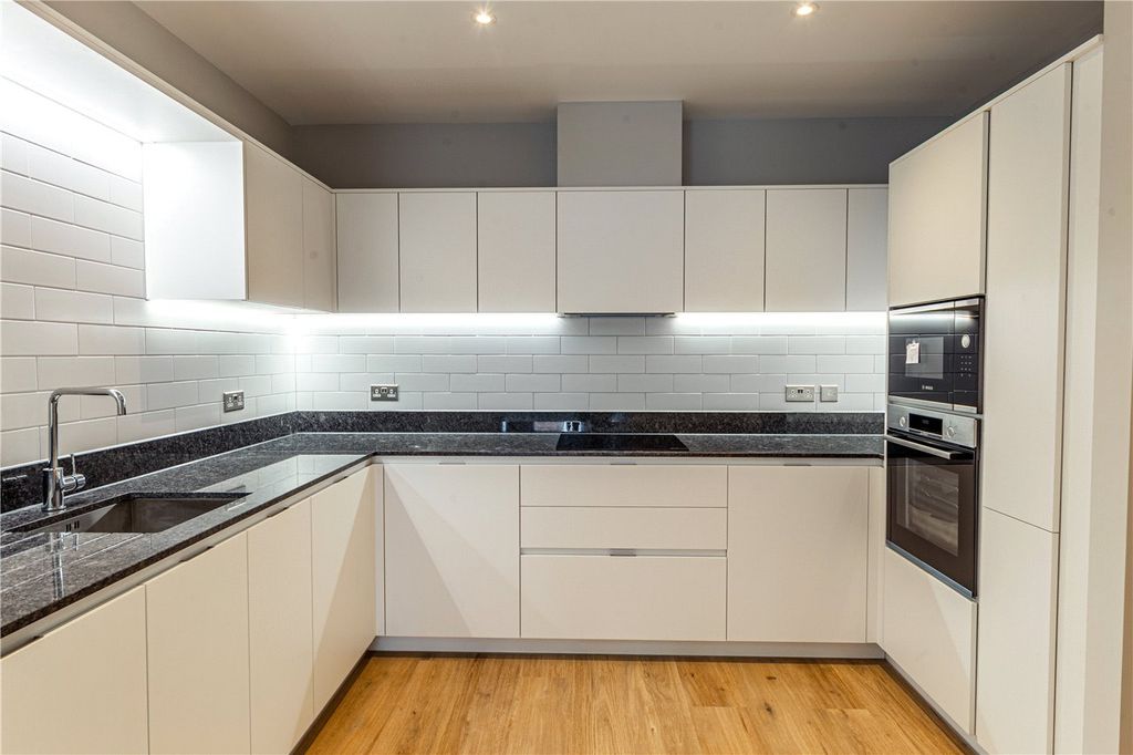 Property photo 3 of 16 Kitchen