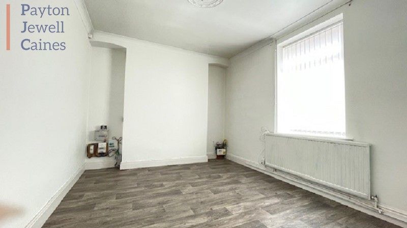 Property photo 2 of 9 Not Specified