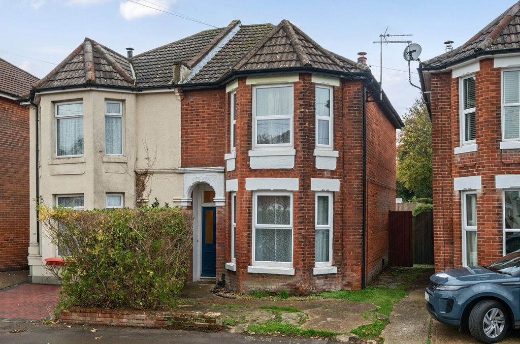 Property photo 1 of 12 1374587-17-6904E0...