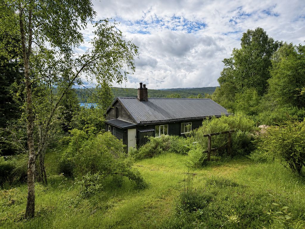 Property photo 2 of 26