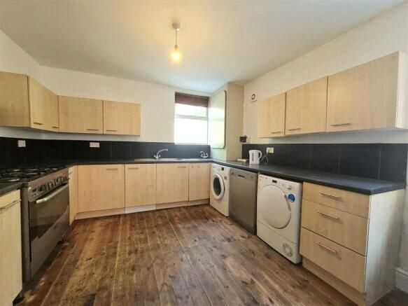 Property photo 1 of 2