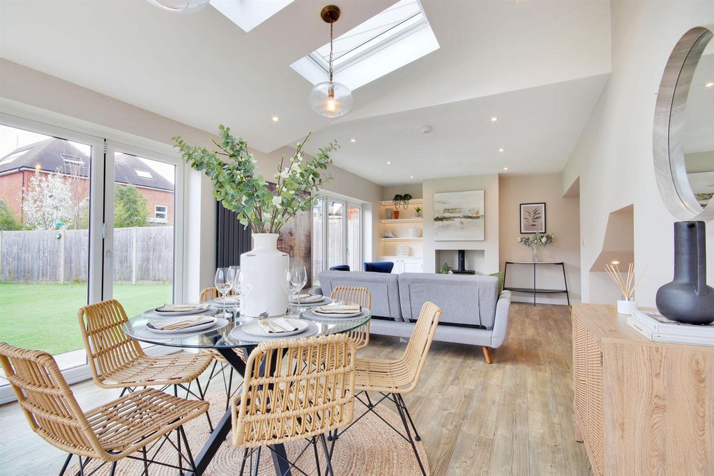 Property photo 3 of 20 Open Plan Family Room