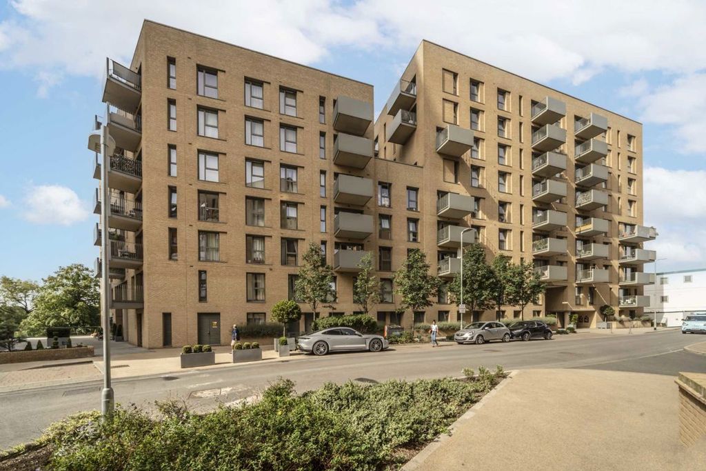 Property photo 1 of 7