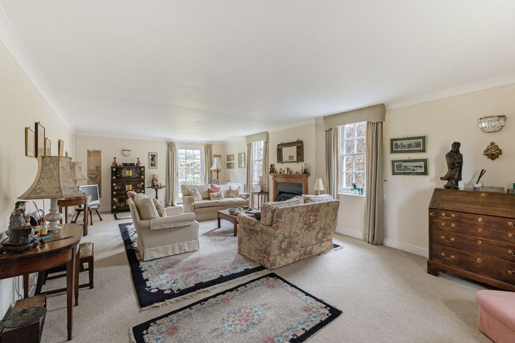 Property photo 2 of 17 Drawing Room