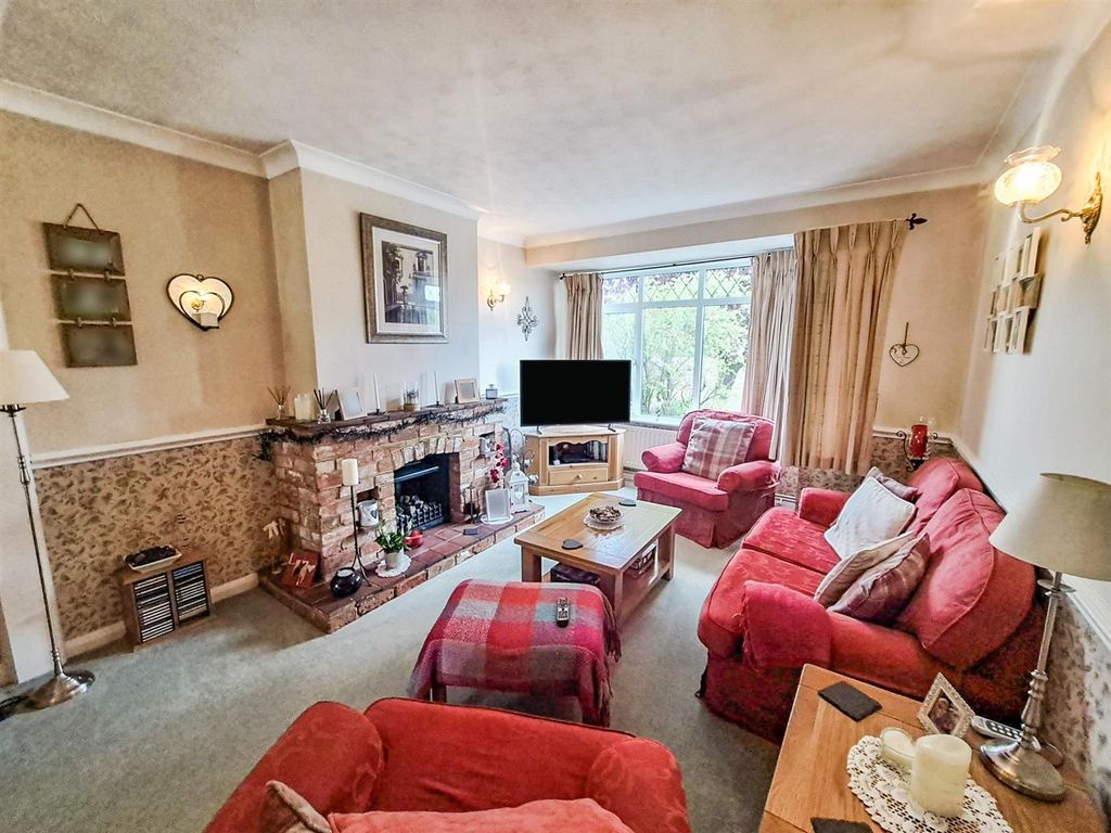 Property photo 2 of 25 Living Area.Jpg