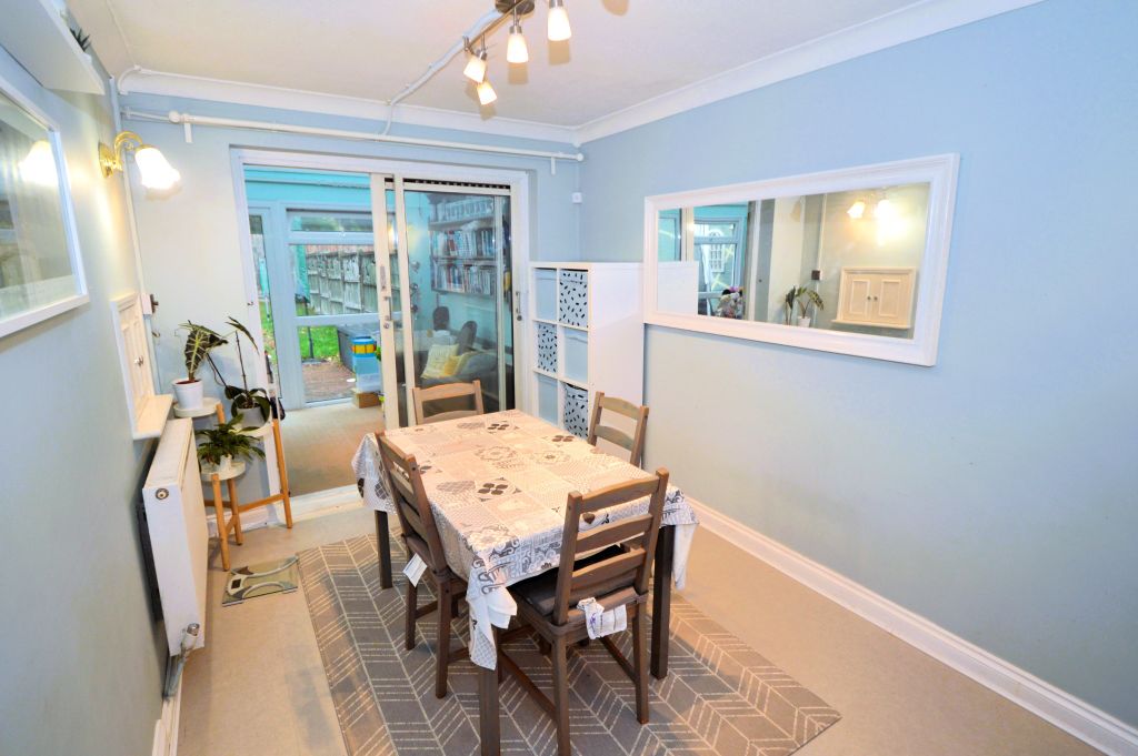 Property photo 3 of 14 Dining Area