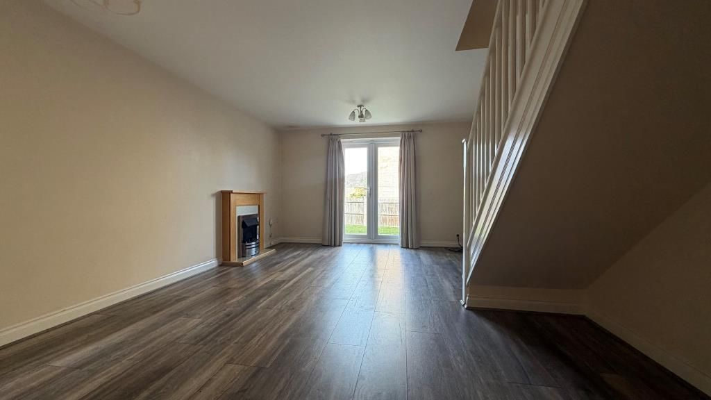 Property photo 2 of 12 Living.Jpg