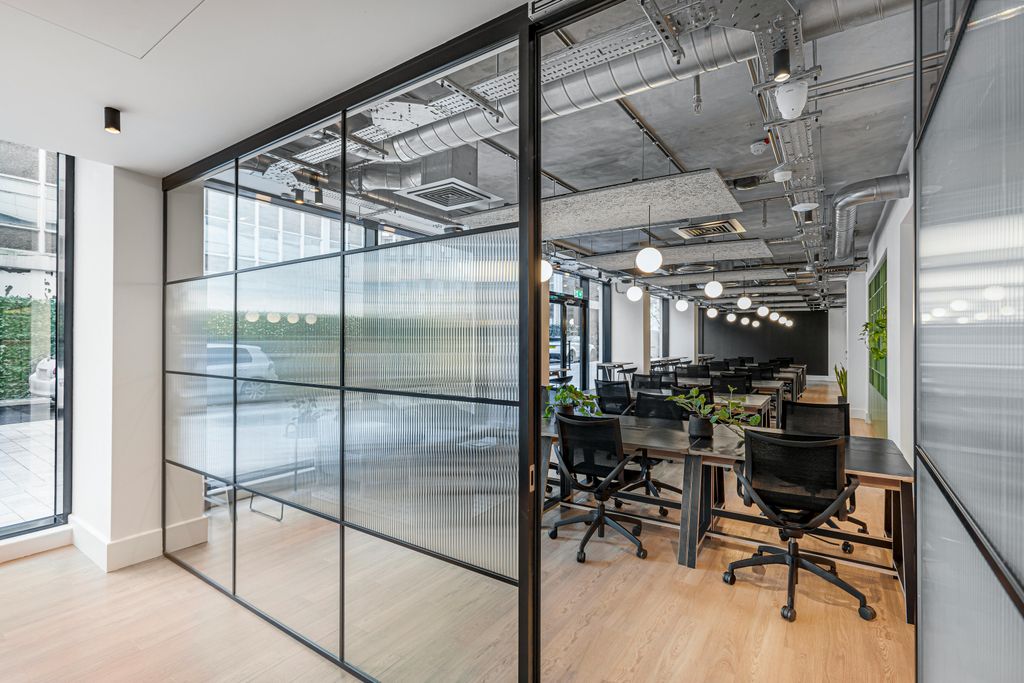 Property photo 3 of 12 Fridman_Coworking_5.Jpg