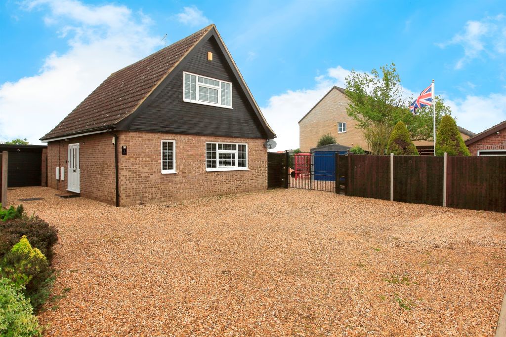Property photo 2 of 17