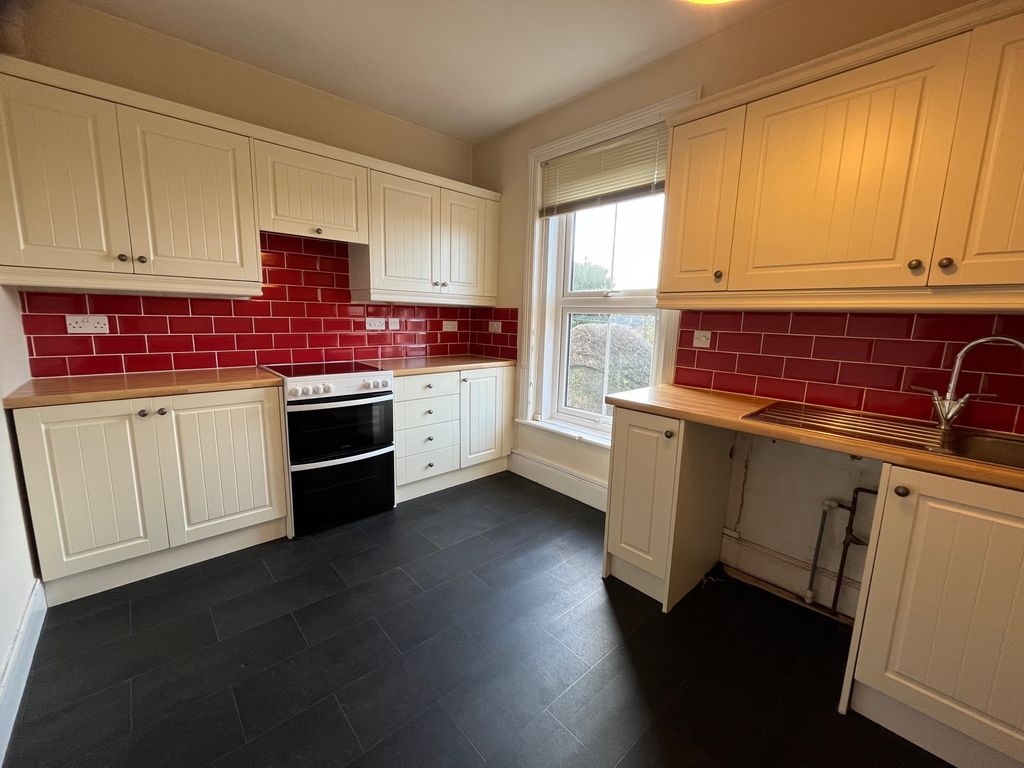 Property photo 3 of 19 Balcony