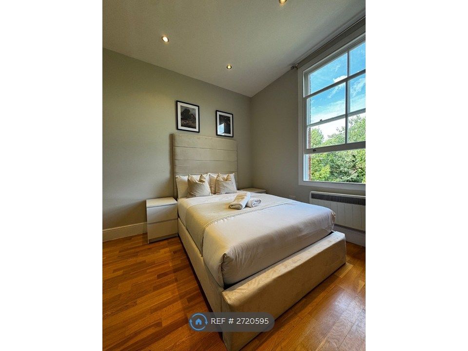 Property photo 1 of 6 Bedroom