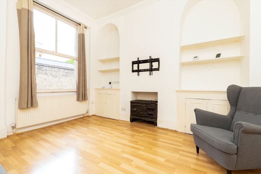 Property photo 2 of 5