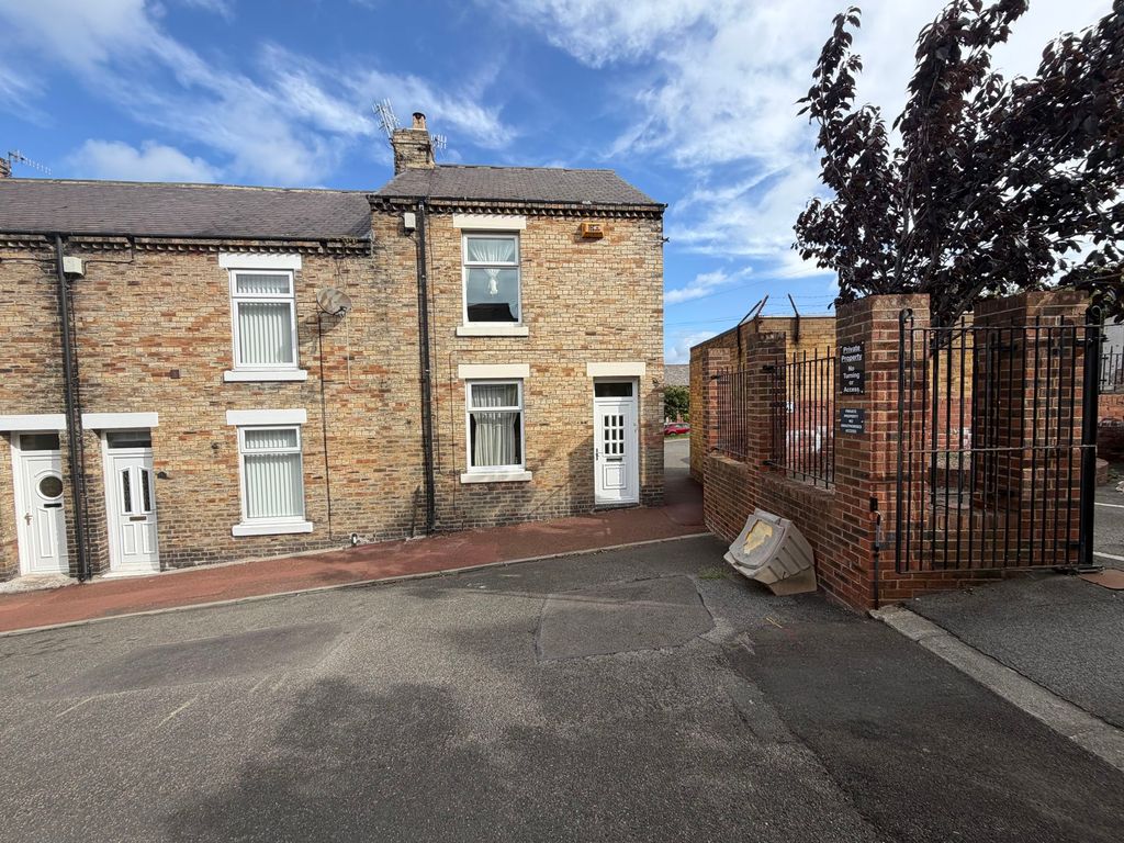 Property photo 2 of 3