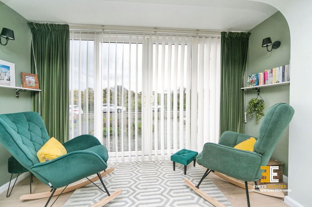Additional image 5 of 2 bed flat for saleTrinity Crescent, Llandudno LL30