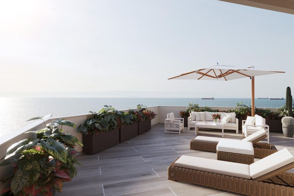 Property photo 2 of 26