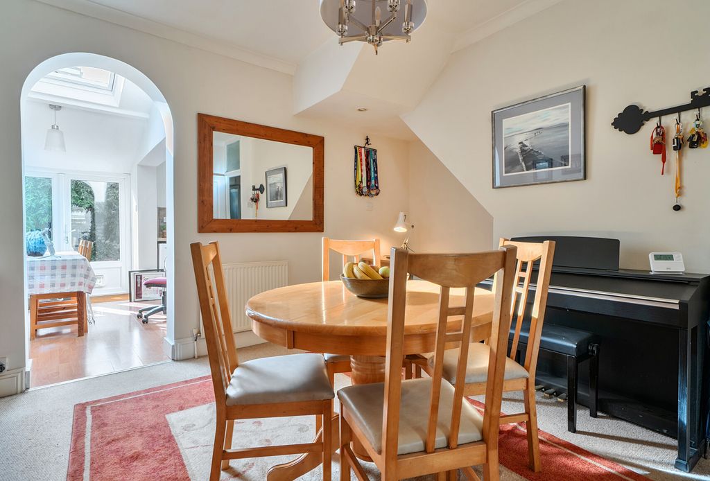 Property photo 3 of 11 Dining Room