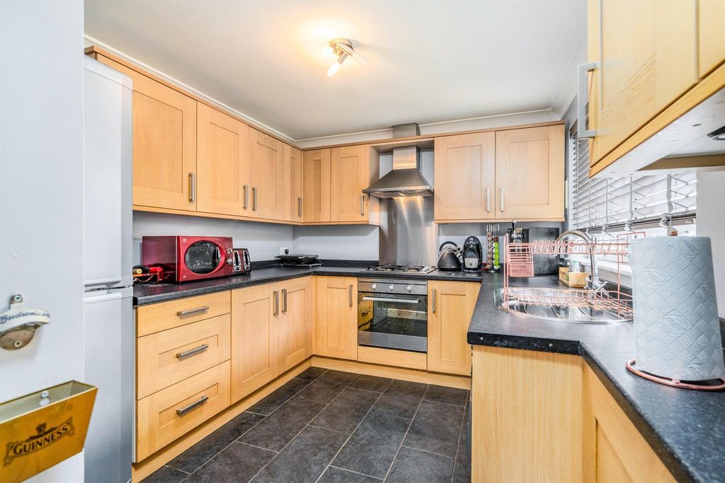 Property photo 3 of 15 Living Room